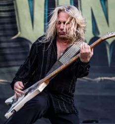 Dana Strum