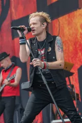 Deryck Whibley